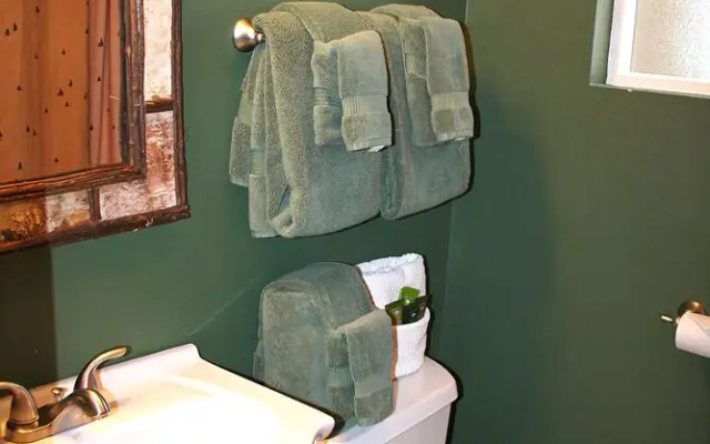 photo 4 of Triple R Cottages: 6