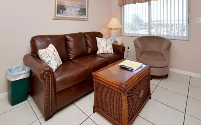 photo 3 of Tropic Breeze 13 One-bedroom Apartment
