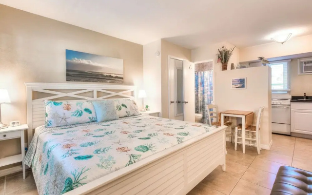 photo 2 of Tropic Terrace #48 - Beachfront Rental 1 Bedroom Condo by Redawning