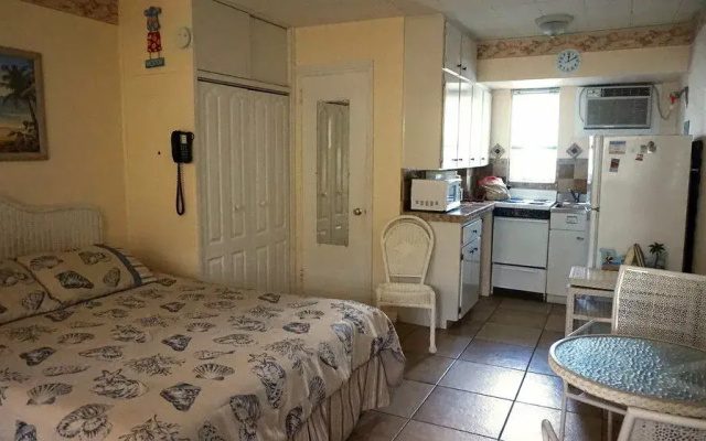 photo 4 of Tropic Terrace by Liberte