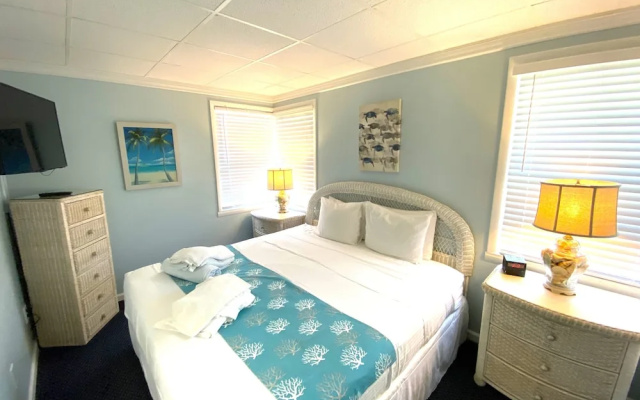 photo 4 of Tropical Breeze Beach Club