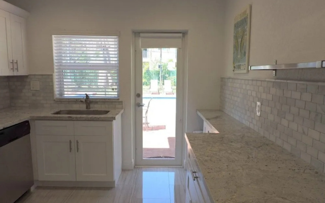 photo 4 of Tropical Breeze South 3 /2.5 for 8 Heated Pool