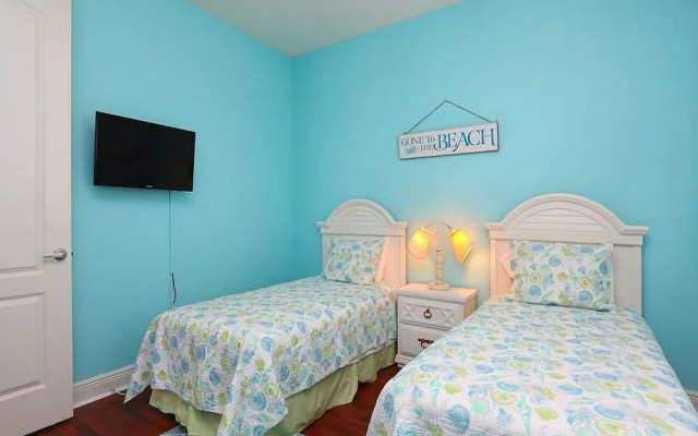 photo 4 of Tropical Daze Upper 3 Bedrooms 2 Bathrooms Home