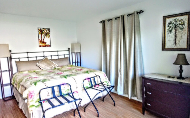 photo 4 of Tropical Dreams - Sarasota Condos Near Siesta Key