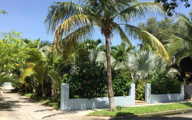 photo 5 of Tropical Garden Bungalow