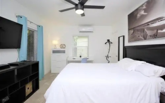 photo 5 of Tropical Getaway Studio-628B