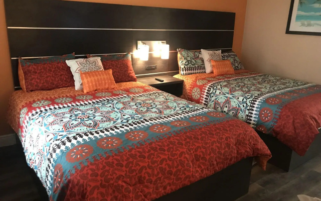 photo 4 of Tropical Inn & Suites