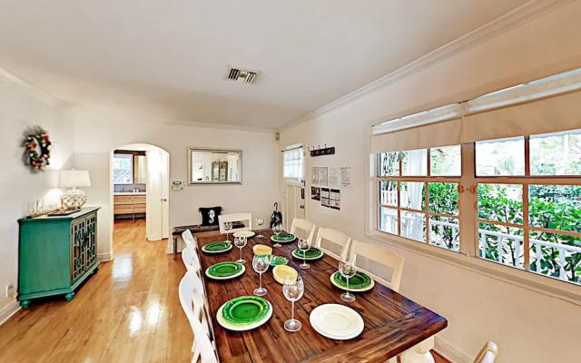 photo 4 of Tropical Oasis - 3 Br Home