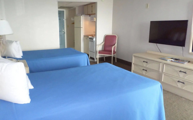 photo 4 of Tropical Seas Hotel