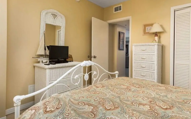 photo 4 of Tropical Winds 203 by Meyer Vacation Rentals