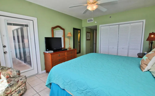 photo 2 of Tropical Winds 404 by Youngs Suncoast