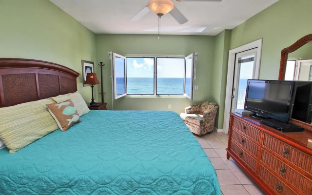 photo 4 of Tropical Winds 404 by Youngs Suncoast