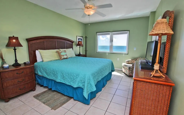 photo 5 of Tropical Winds 404 by Youngs Suncoast
