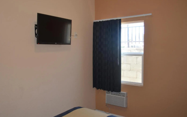 photo 5 of Tropicana Motel
