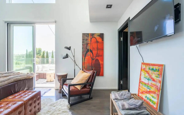 photo 4 of Troy Dr - Sleek & Modern Hollywood Hills Home With Stunning Views