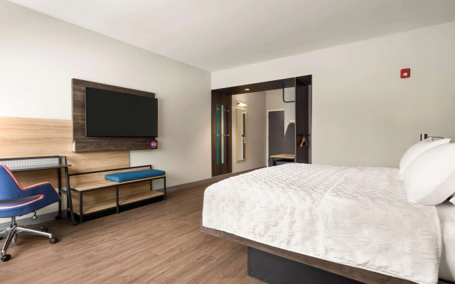 photo 5 of Tru By Hilton Albany Airport, NY