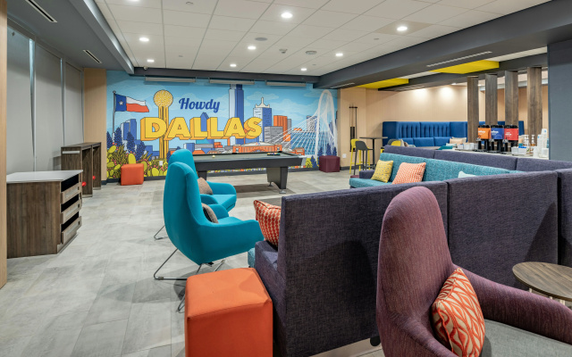 photo 2 of Tru by Hilton Dallas Downtown Market Center