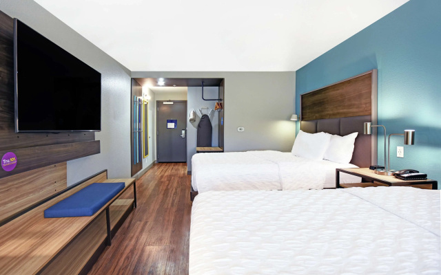 photo 5 of Tru by Hilton Grand Rapids Airport