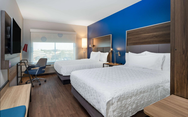 photo 4 of Tru by Hilton Naperville Chicago