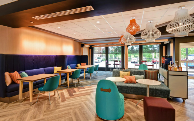 photo 2 of Tru by Hilton Raleigh Durham Airport