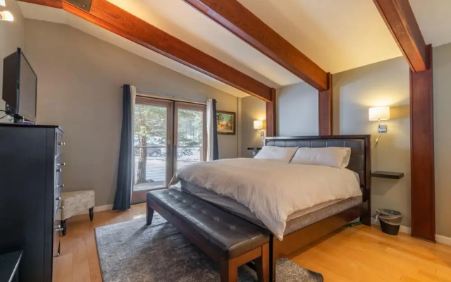 photo 3 of Truckee Contemporary Oasis