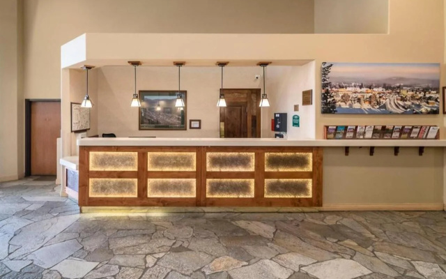 photo 3 of Truckee Donner Lodge