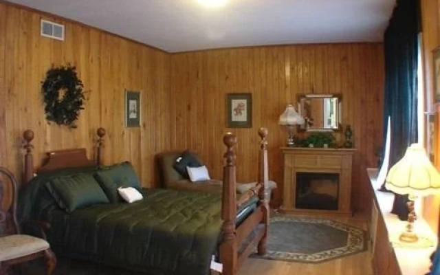 photo 3 of Tuckasiegee River Mountain Lodge