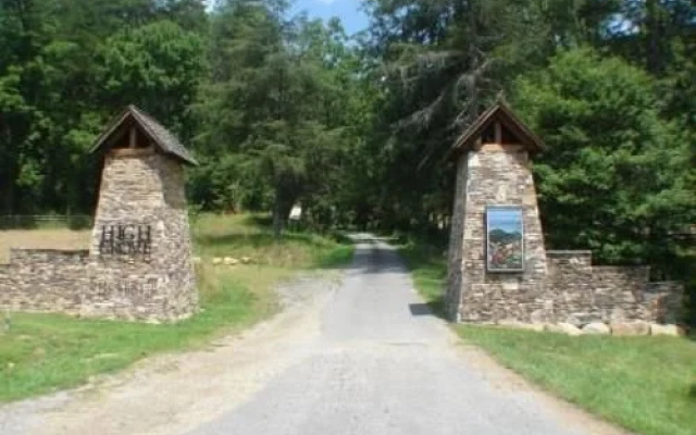 photo 4 of Tuckasiegee River Mountain Lodge