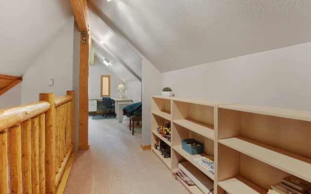 photo 4 of Tucked Inn Tahoma