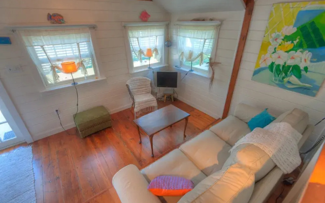 photo 2 of Tuna Cottage Apartment 1