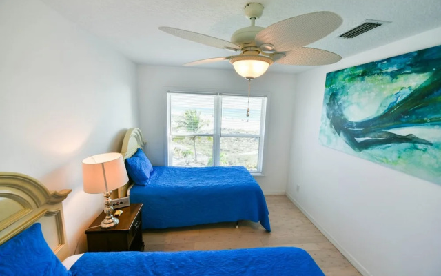 photo 3 of Turtle Watch Apartment 3