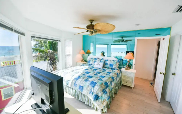 photo 4 of Turtle Watch Apartment 3