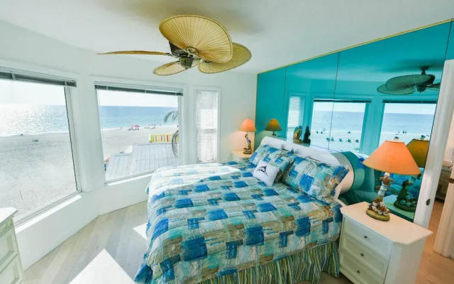 photo 5 of Turtle Watch Apartment 3