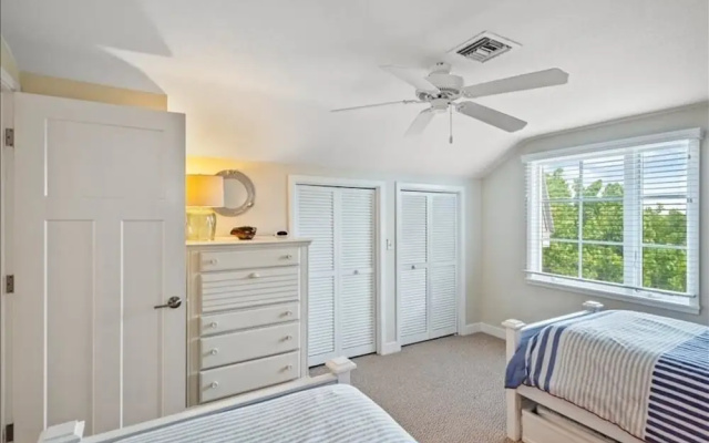 photo 2 of Turtleback Unit #01 - 3Br Villa