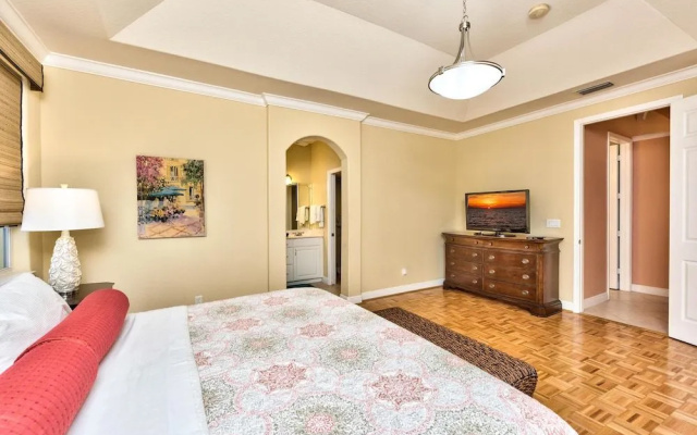photo 4 of Tuscan Vacation Rental. Stylish 3-Bedroom Getaway Near Vanderbilt Beach Enjoy a Private Pool, Spacious Layout, and Modern Comforts Perfect for Families, Groups, and Pet-Friendly Stays