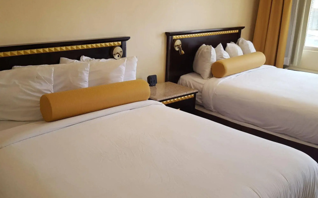 photo 4 of Tuscan Garden Inn