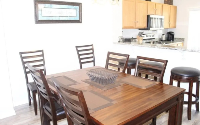 photo 5 of Tv706or 3 Bedroom Townhouse by Redawning