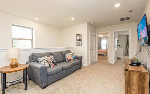 photo 5 of Tvpm-4638td/sr 5 Bedroom Townhouse by RedAwning