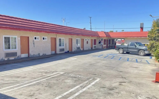 photo 5 of Twenty-First Century Inn