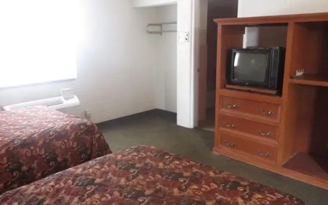 photo 3 of Twin Bridges Motor Inn