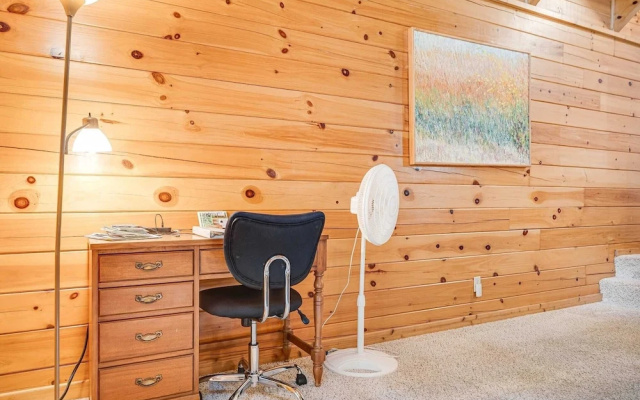 photo 5 of Twin Creeks Lodge by Avantstay 33 Acre Retreat