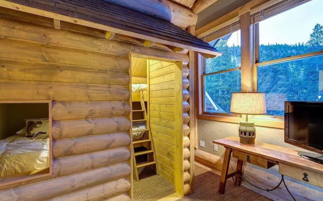 photo 3 of Twin Eagles Lodge