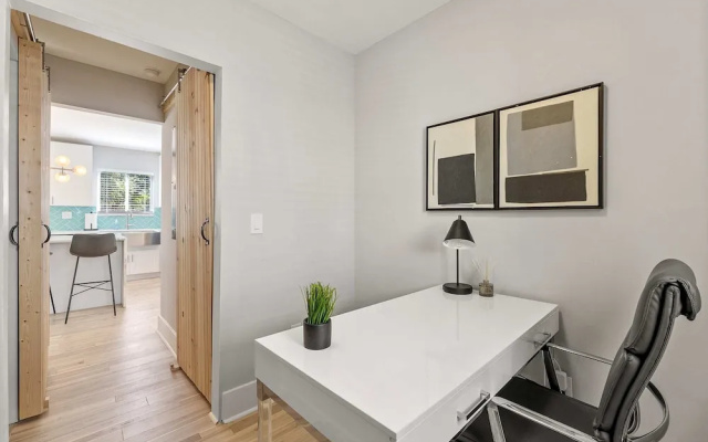 photo 5 of Twin Homes - 8 Bedroom Retreat In Central ATL