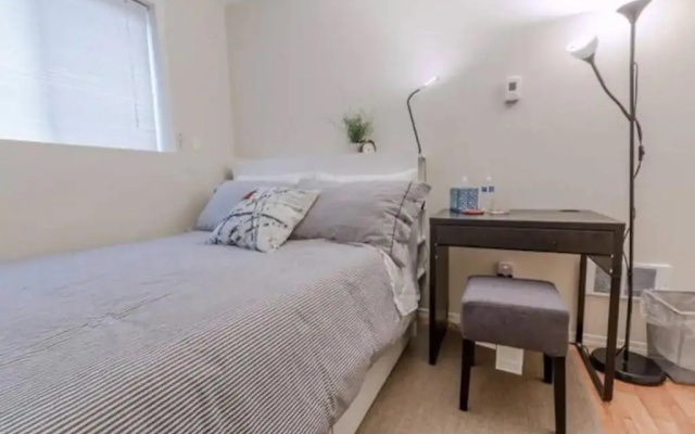 photo 3 of Two Bedroom MIL Apartment Close to Airport Link Rail