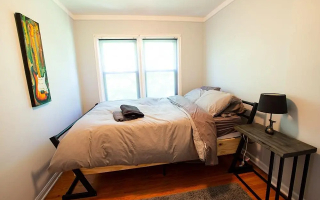 photo 5 of Two Bedroom West Stadium Bungalow - Unit 524