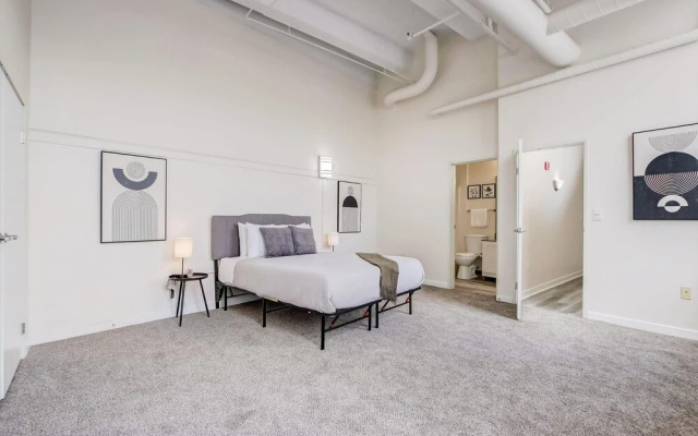 photo 3 of TWO CozySuites Apt w Skybridge Access 4