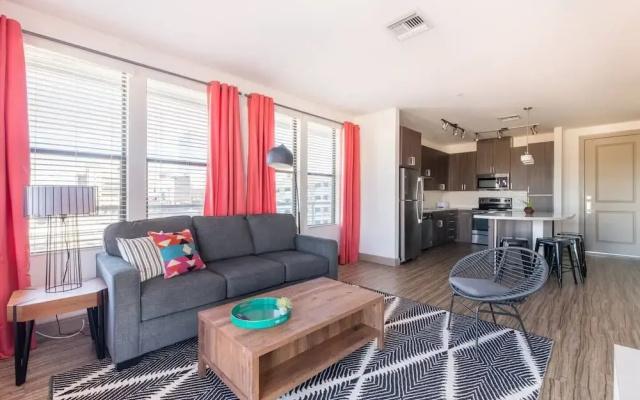 photo 4 of TWO Modern CozySuites at Town Lake Waterfront