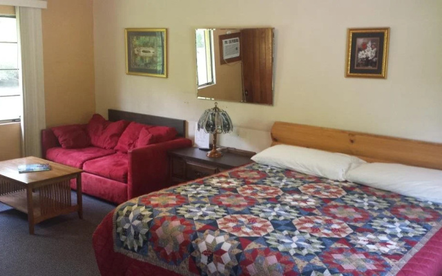 photo 3 of Two Rivers Lodge
