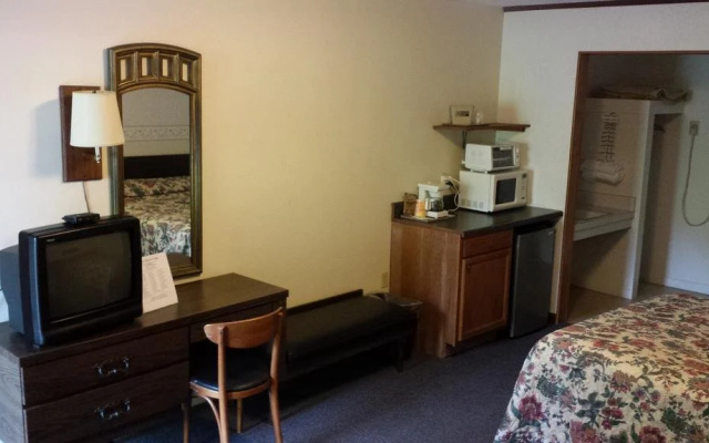 photo 5 of Two Rivers Lodge