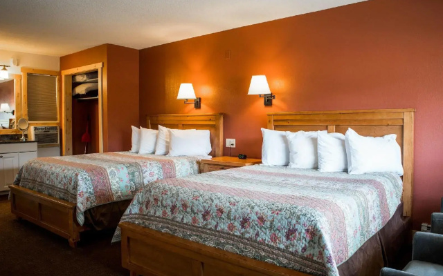 photo 2 of Hotel Estes